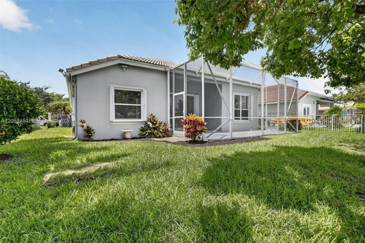 13171 NW 19th St, Pembroke Pines, FL 33028 Photo