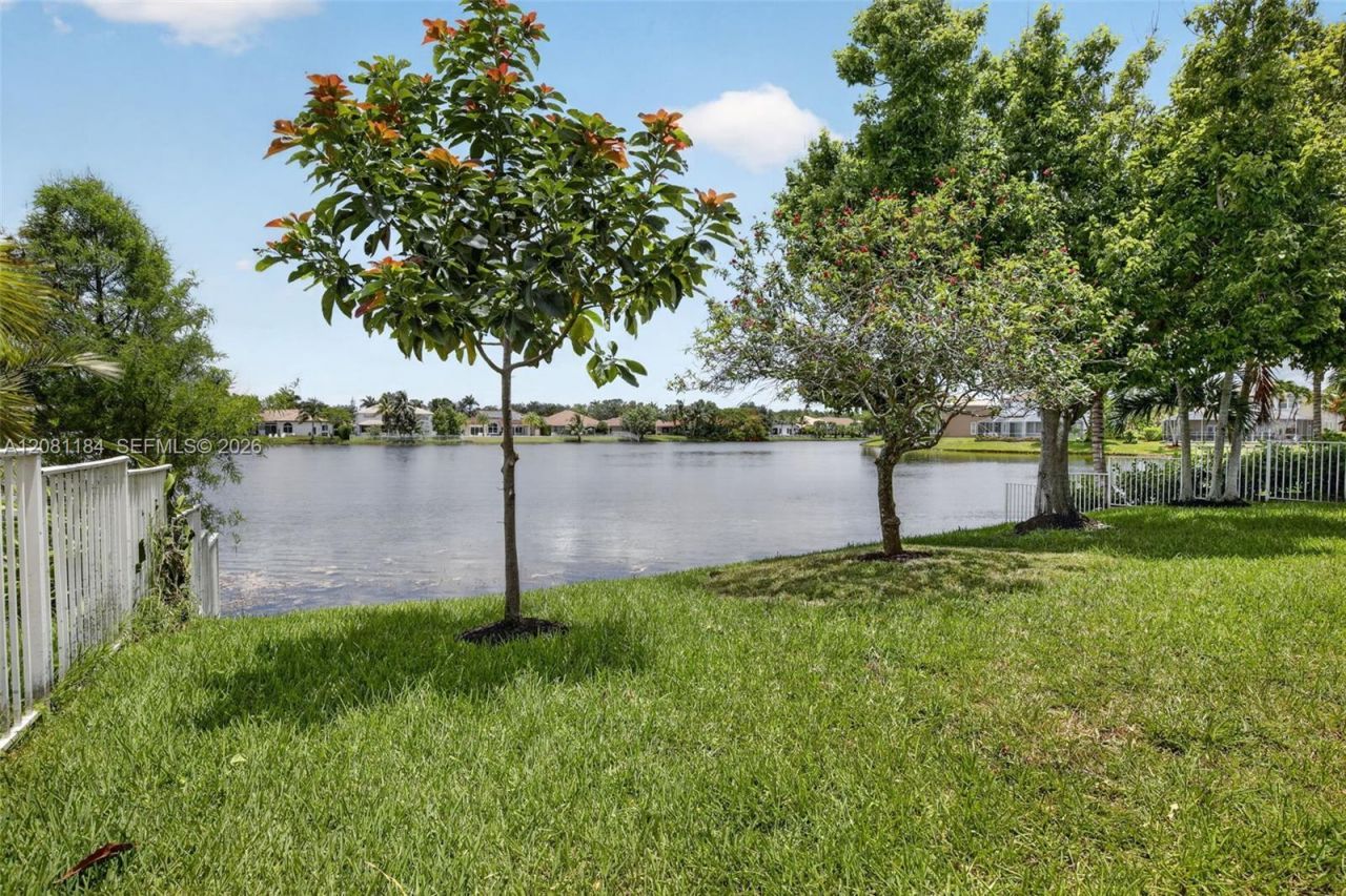 13171 NW 19th St, Pembroke Pines, FL 33028 Photo