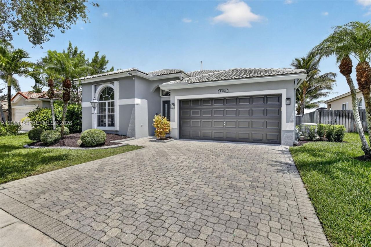 13171 NW 19th St, Pembroke Pines, FL 33028 Photo