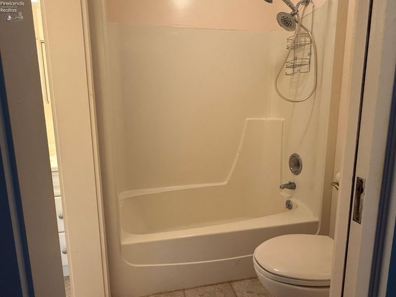 1100 By the Shores Drive, Unit A4, Huron, OH 44839 Photo 19