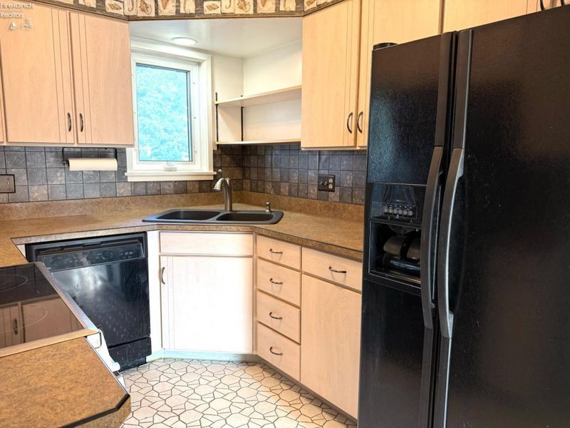 1100 By the Shores Drive, Unit A4, Huron, OH 44839 Photo 4