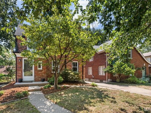 7418 Stanford Avenue, St Louis, MO 63130