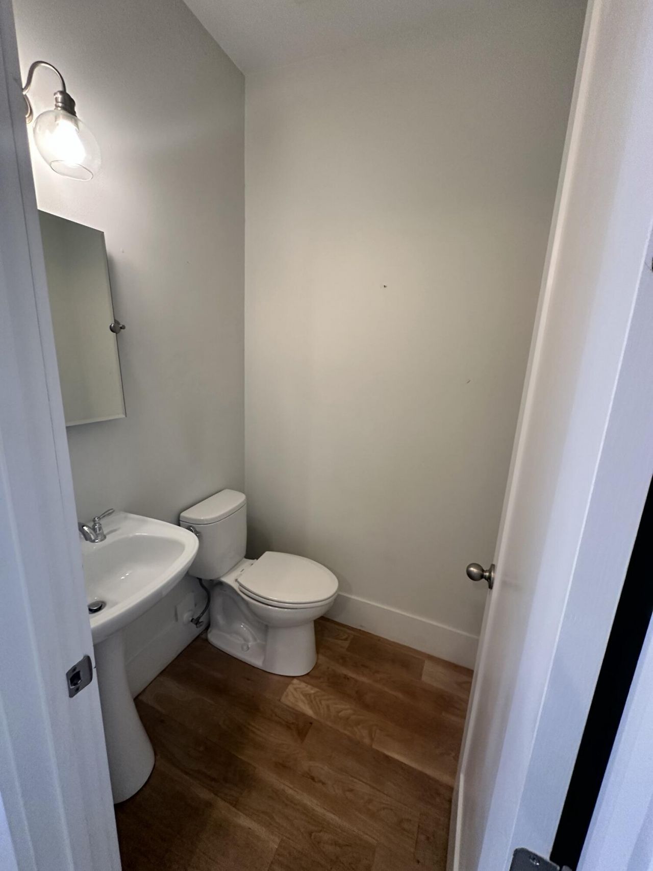 123 Romney Street Photo 5