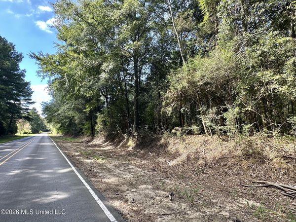 3 Dry Creek Road , Magee, MS 39111