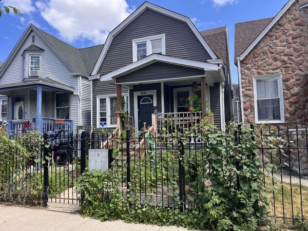 2207 N Lawndale Avenue , Chicago, IL 60647