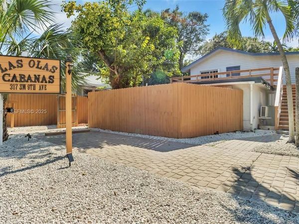 317 SW 9TH Avenue, Unit 1-3, Fort Lauderdale, FL 33312