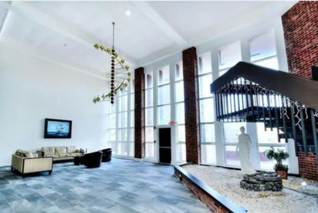 2900 NW 46th Avenue, Unit 105, Lauderdale Lakes, FL 33313 Photo