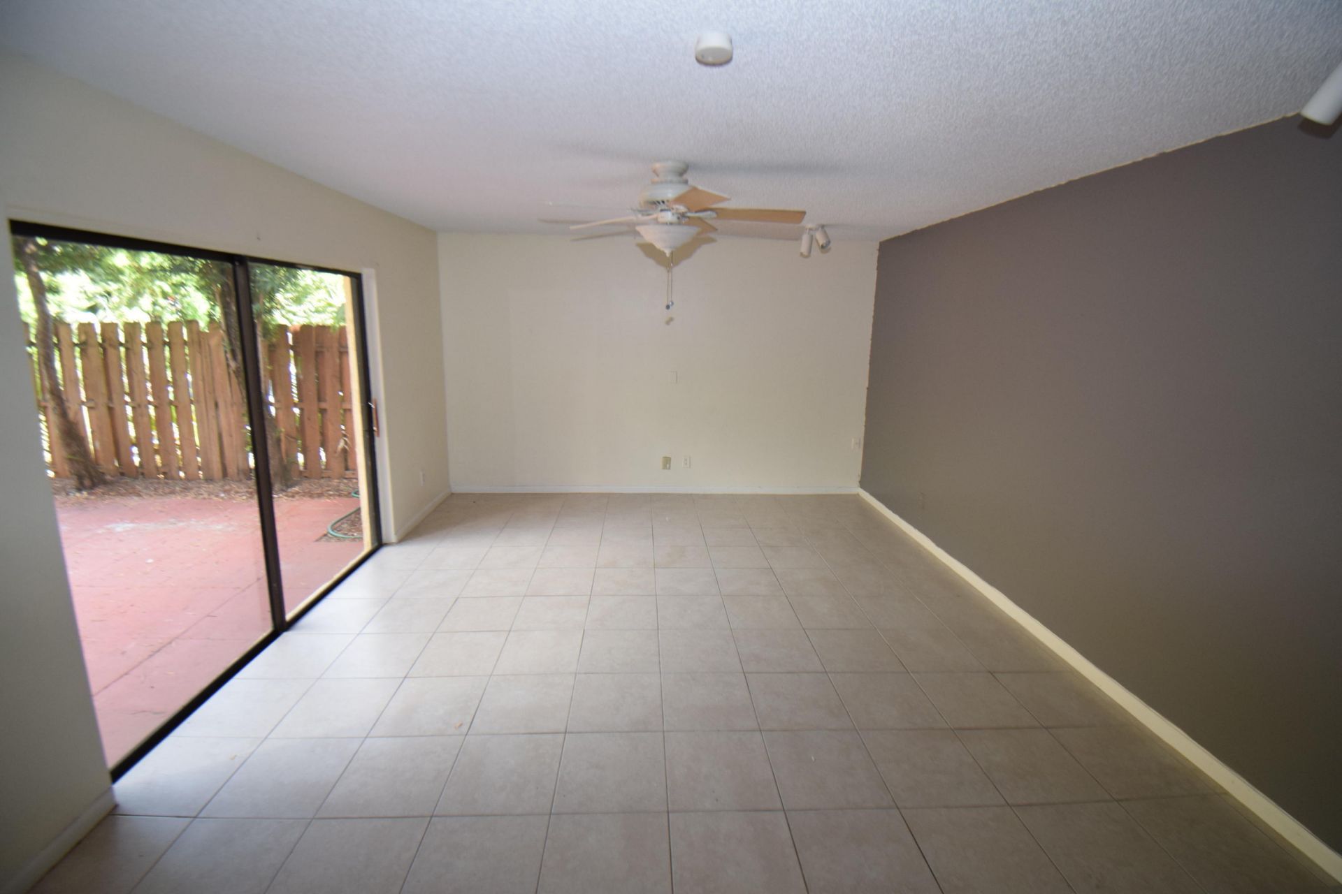 237 Alemeda Drive, Unit 3, Palm Springs, FL 33461 Photo