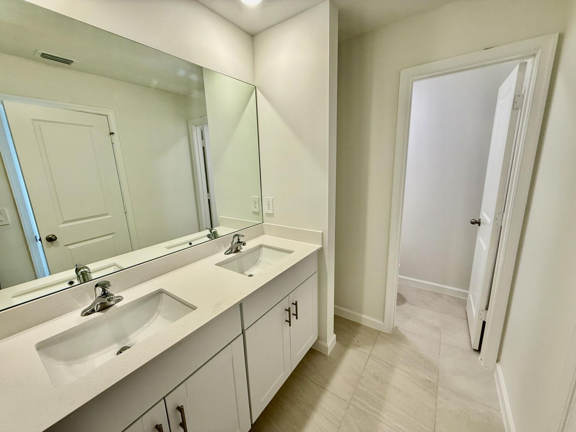 655 Salisbury Circle, Fort Pierce, FL 34982 Photo
