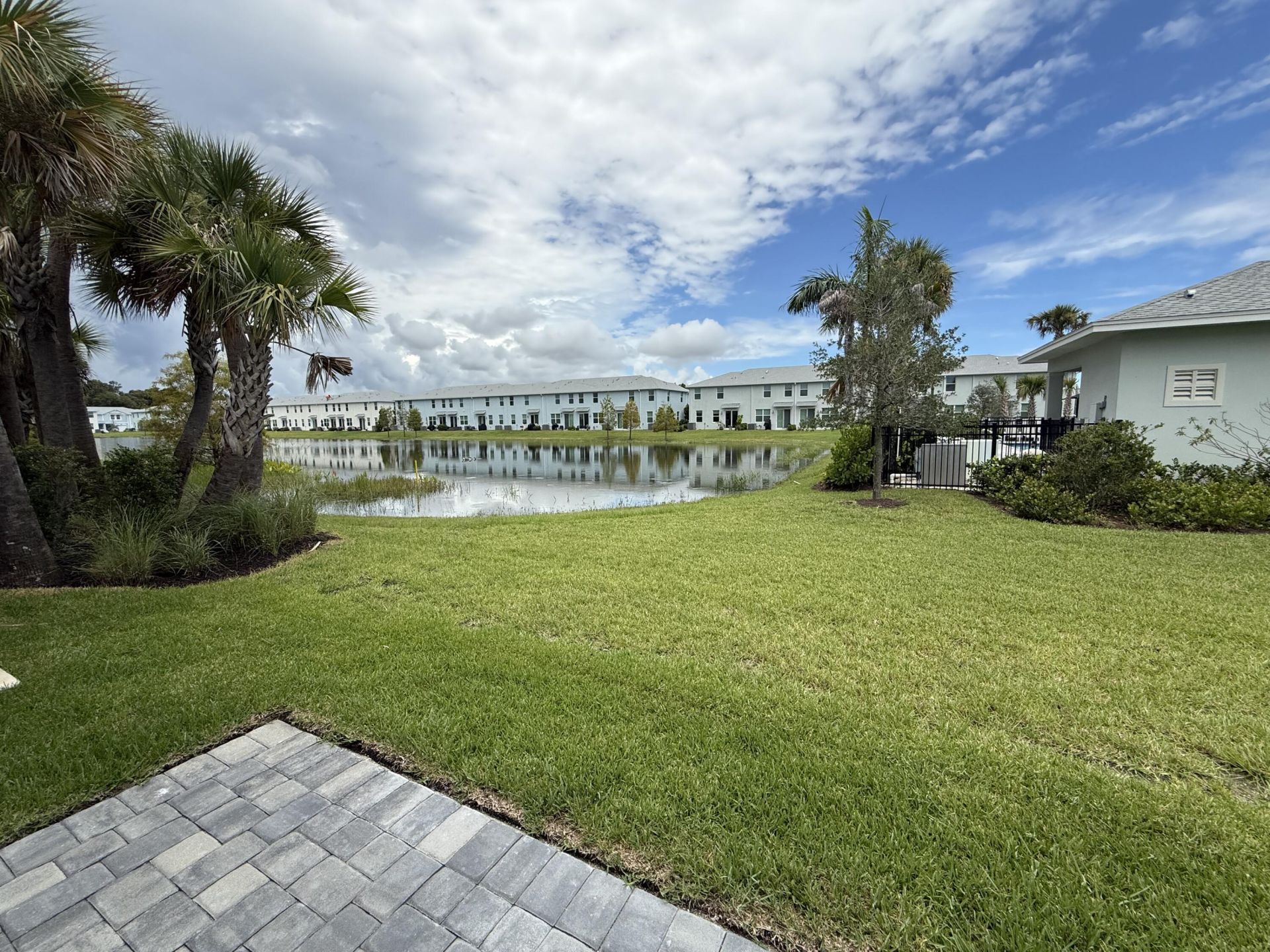 655 Salisbury Circle, Fort Pierce, FL 34982 Photo