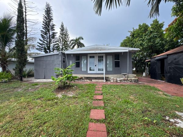 1495 Michelle Drive N, Unit 68, West Palm Beach, FL 33409