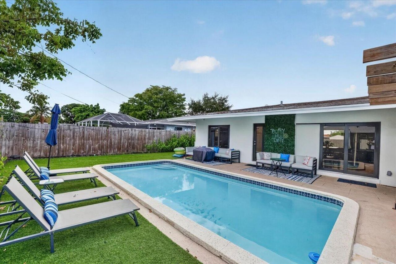 141 NW 19th Street, Pompano Beach, FL 33060 Photo