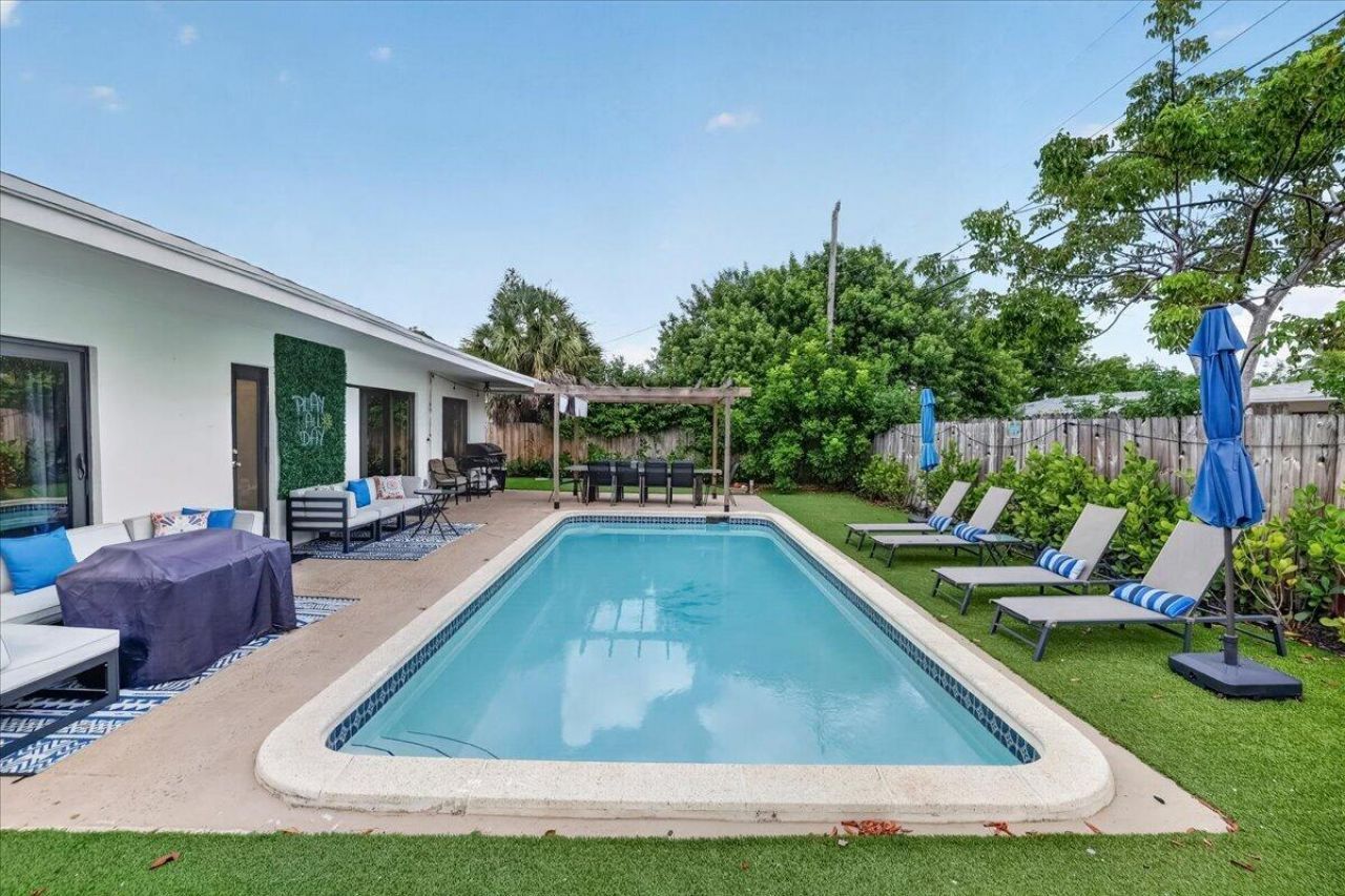 141 NW 19th Street, Pompano Beach, FL 33060 Photo