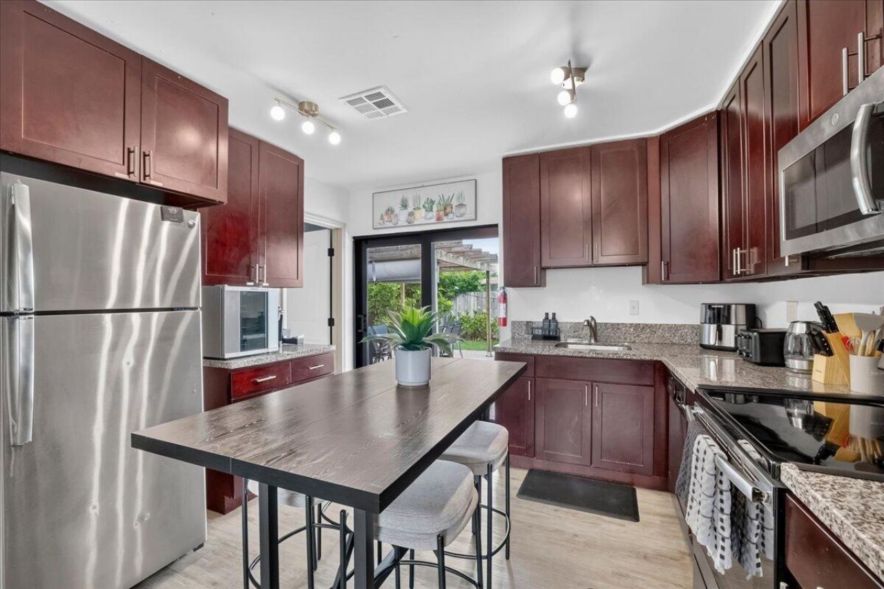 141 NW 19th Street, Pompano Beach, FL 33060 Photo