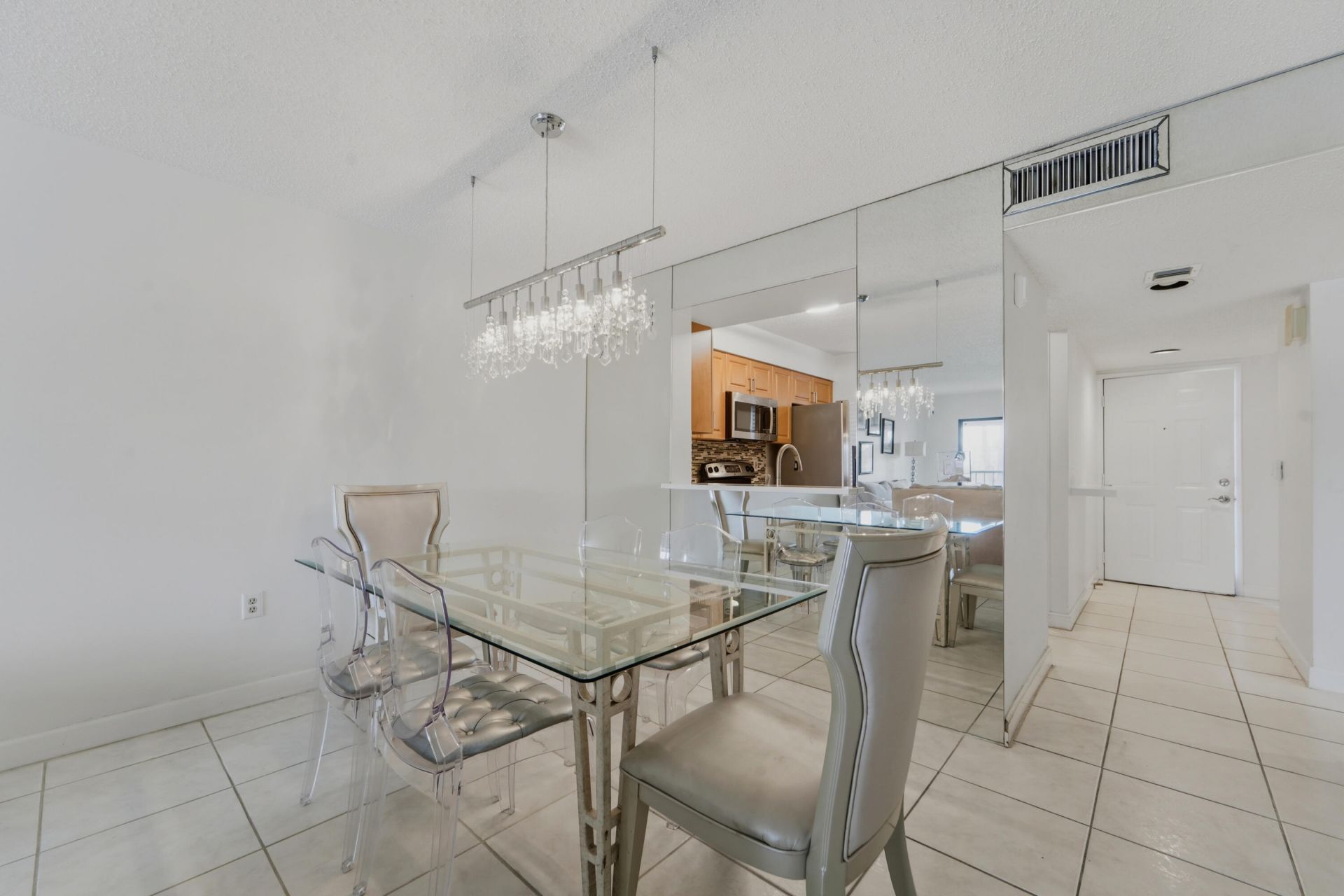 6093 Pointe Regal Circle, Unit 209, Delray Beach, FL 33484 Photo