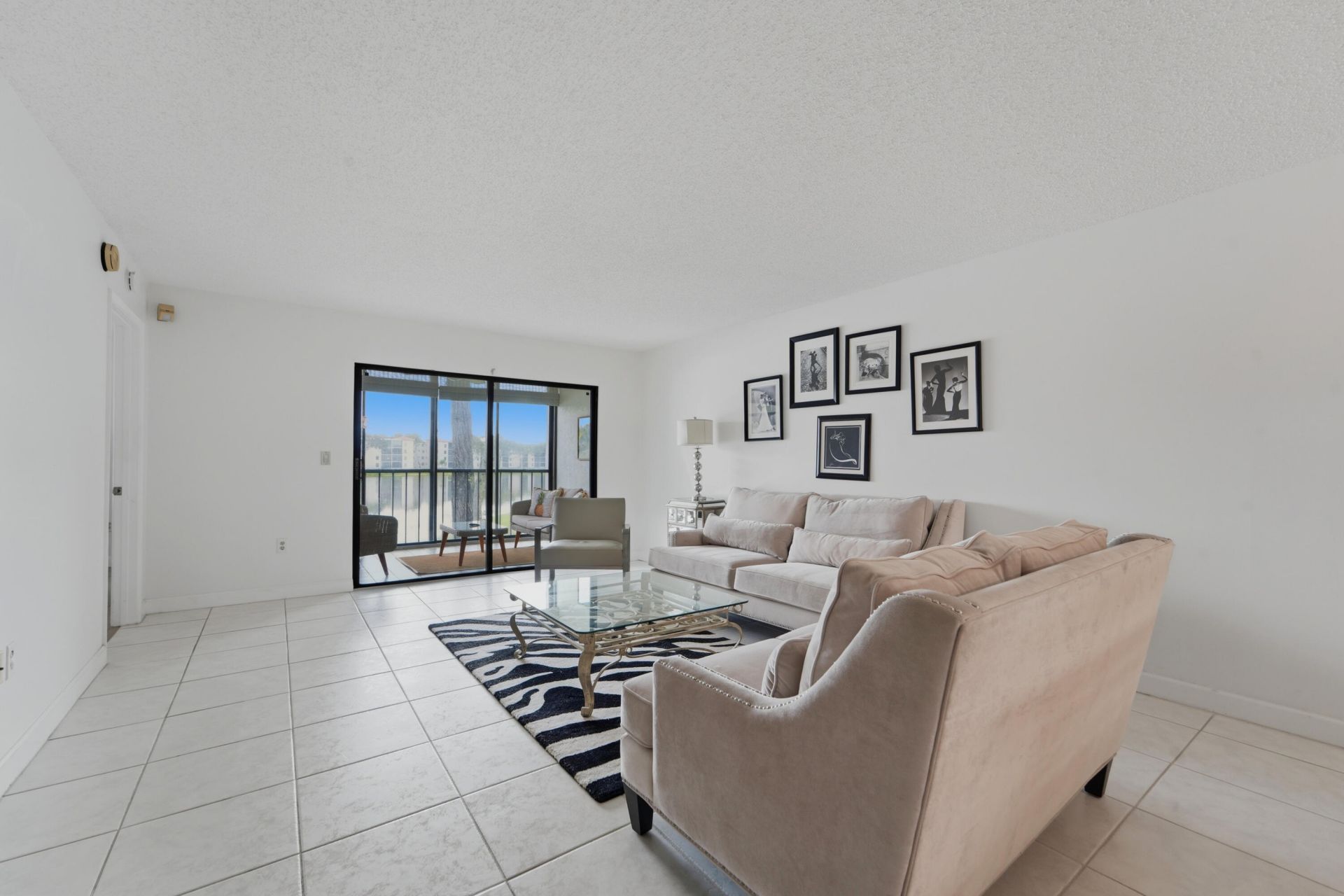 6093 Pointe Regal Circle, Unit 209, Delray Beach, FL 33484 Photo