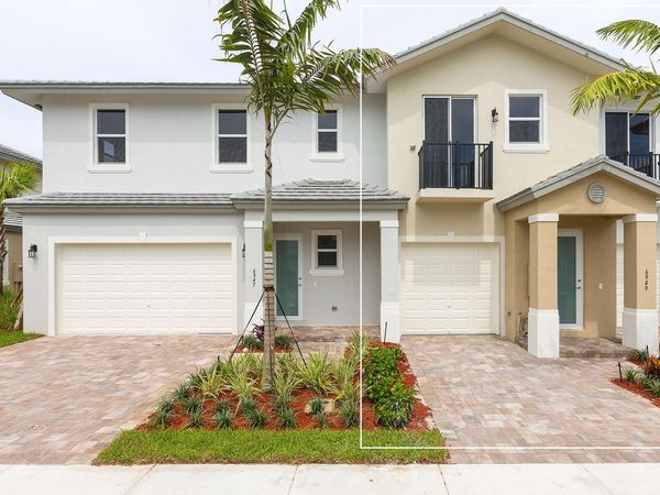 6954 PINES Circle, Unit 51, Coconut Creek, FL 33073