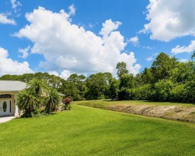 5218 NW N Lovoy Circle, Port Saint Lucie, FL 34986 Photo