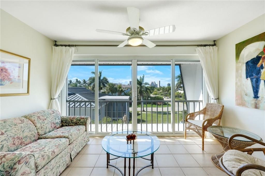 4200 Belair Ln , Unit 302, Naples, FL 34103 Photo