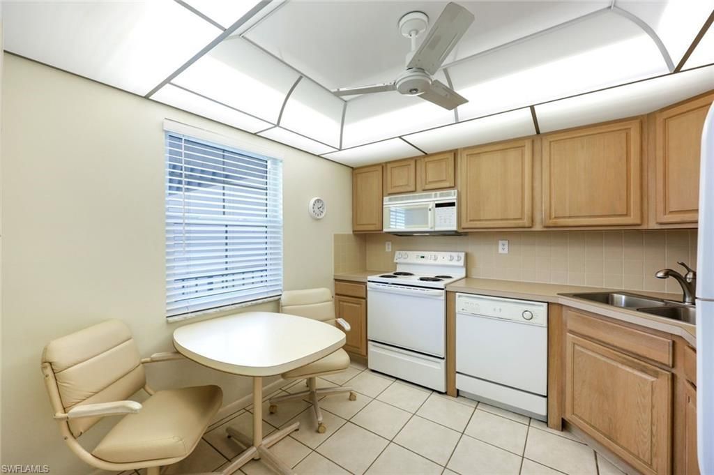 4200 Belair Ln , Unit 302, Naples, FL 34103 Photo