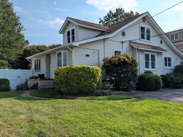 802 S GLEBE ROAD, ARLINGTON, VA 22204
