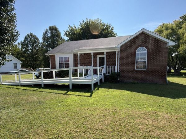 107 Kenwood Dr , Portland, TN 37148