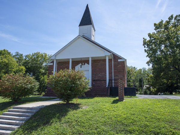 115 Peers St, McMinnville, TN 37110