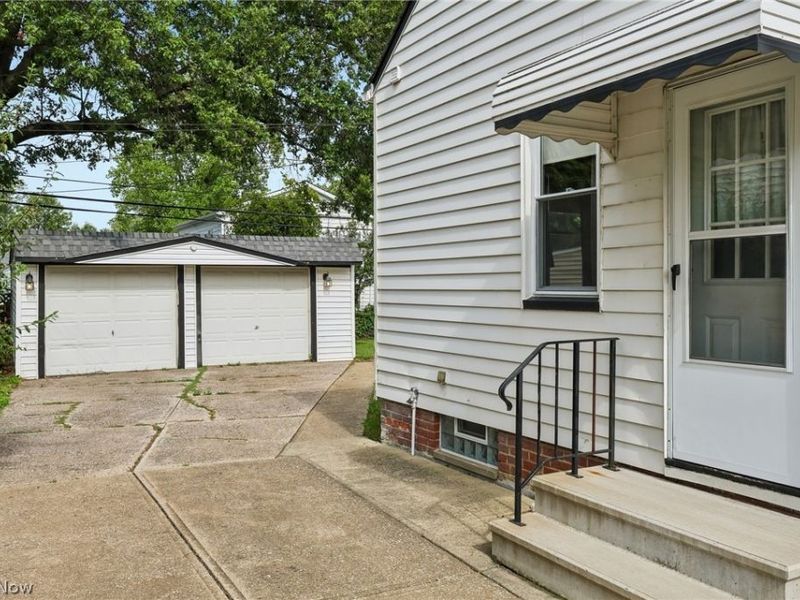 439 E 330th Street, Willowick, OH 44095 Photo 44