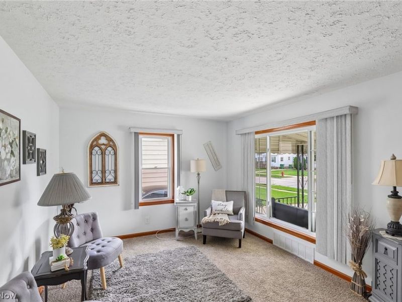 439 E 330th Street, Willowick, OH 44095 Photo 7