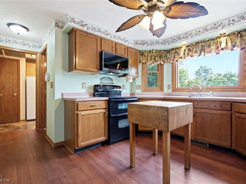 919 Catlin Court, Kent, OH 44240 Photo 4