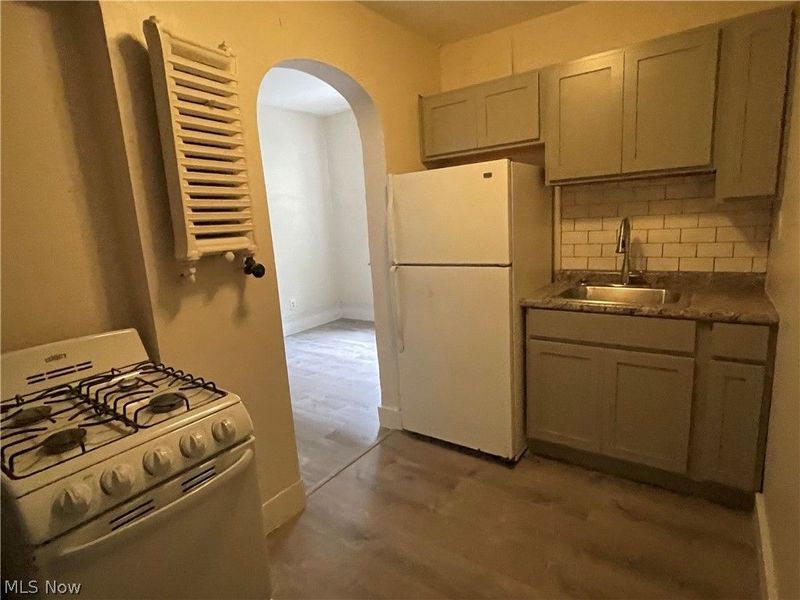 84 Rhodes Avenue, Unit 2, Akron, OH 44302 Photo 12