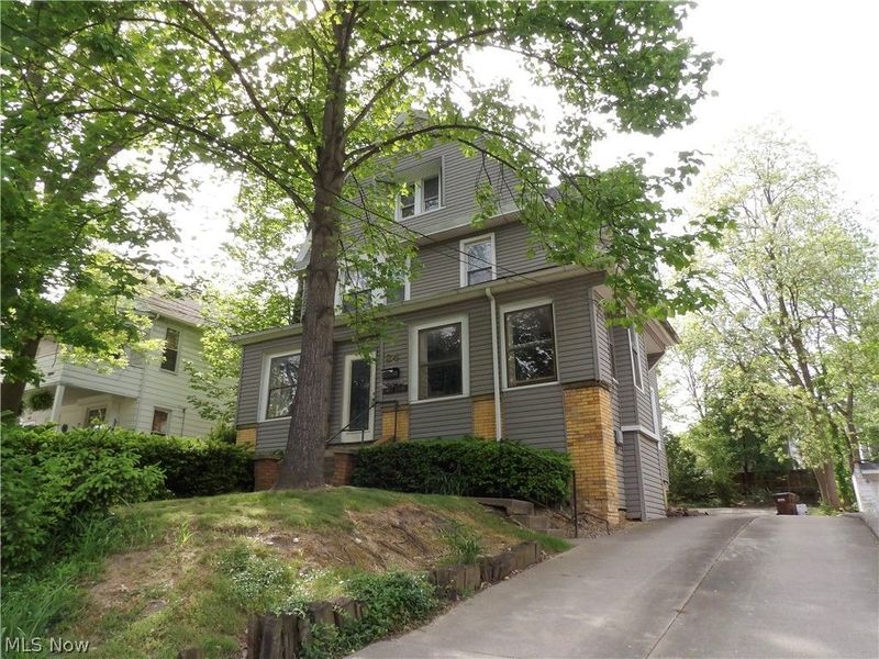 84 Rhodes Avenue, Unit 2, Akron, OH 44302 Photo 2