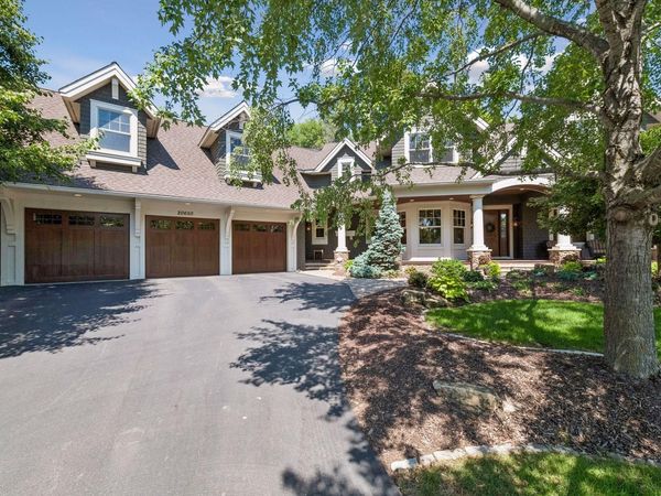 20650 Parkview Lane, Excelsior, MN 55331