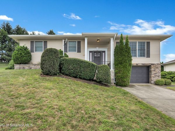 518 Shirley Lane, Dunmore, PA 18512