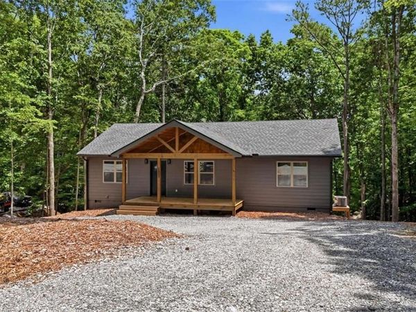 1883 Newport Drive , Ellijay, GA 30540