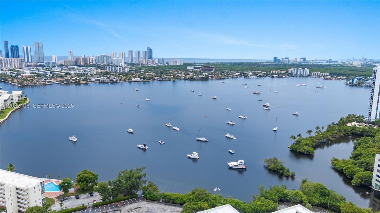 2903 Point East Dr , Unit K503, Aventura, FL 33160 Photo