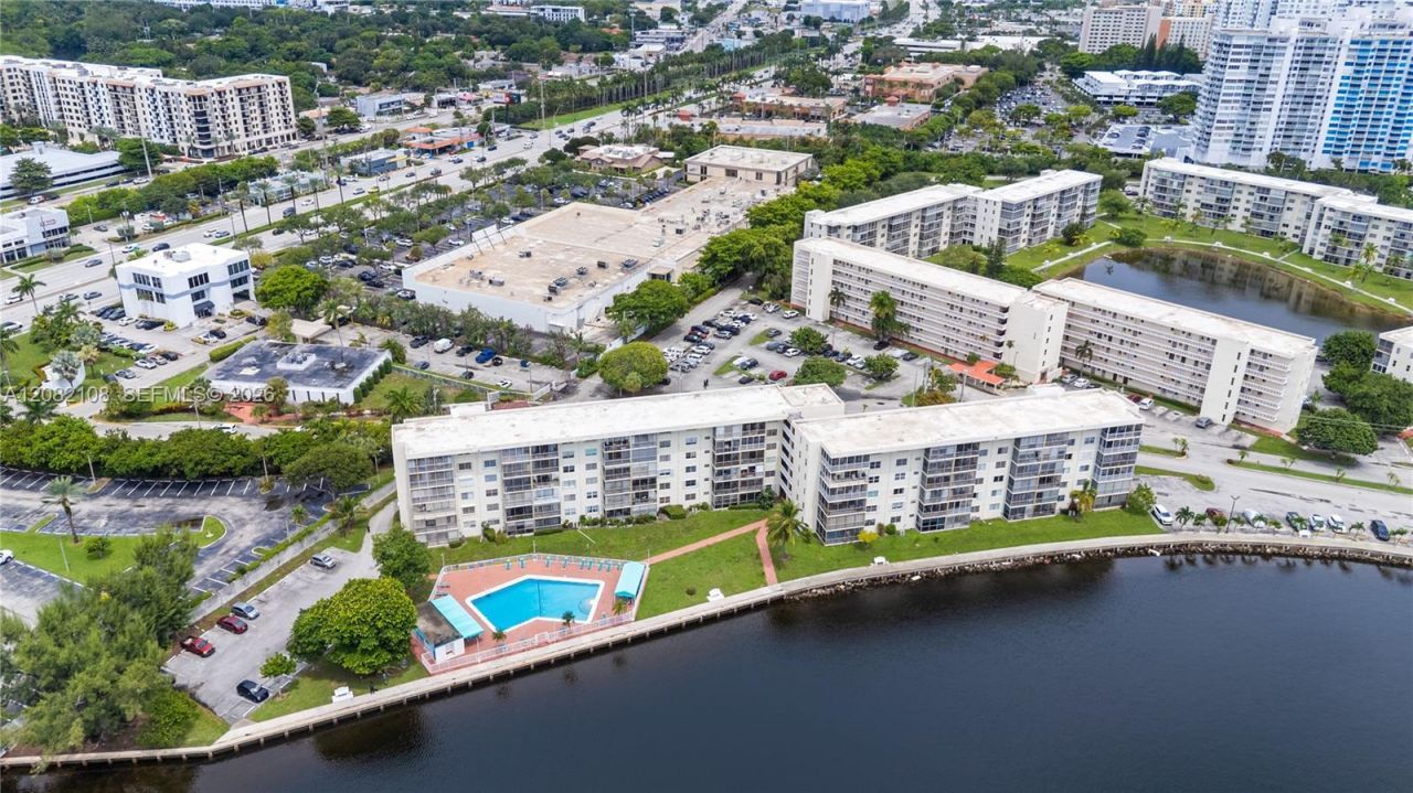 2903 Point East Dr , Unit K503, Aventura, FL 33160 Photo