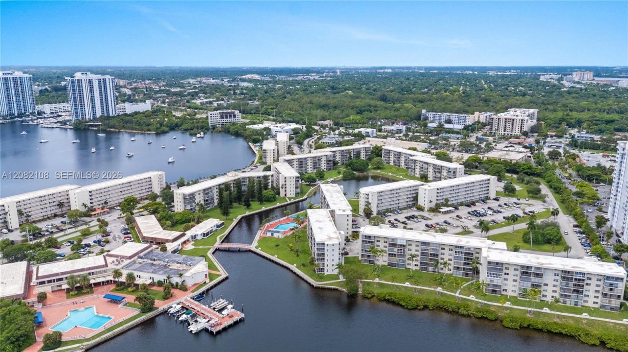 2903 Point East Dr , Unit K503, Aventura, FL 33160 Photo
