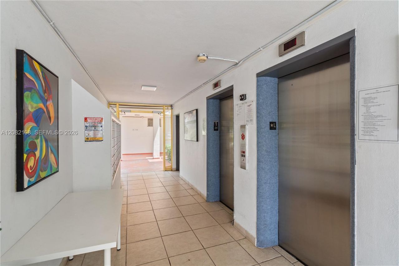 2903 Point East Dr , Unit K503, Aventura, FL 33160 Photo