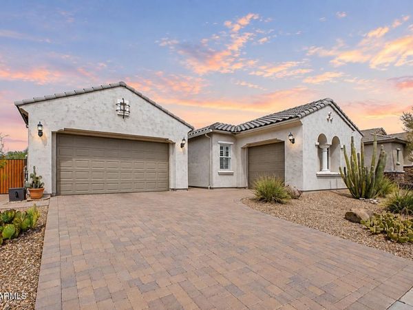 9428 W FALLEN LEAF Lane, Peoria, AZ 85383