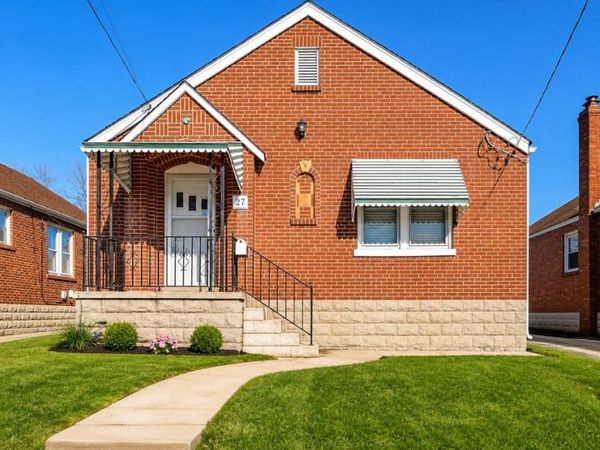 227 W Loretta Avenue, St Louis, MO 63125