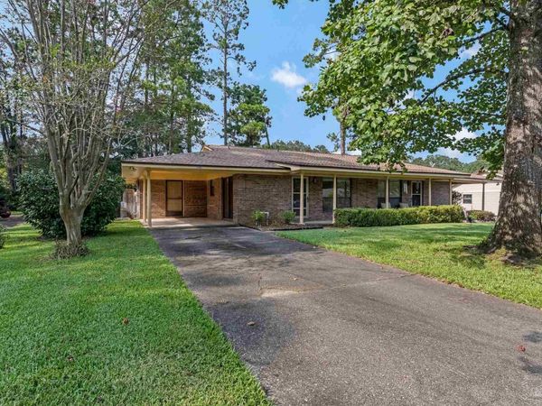 1240 Pinnacle Cir, Unit B, Pensacola, FL 32504