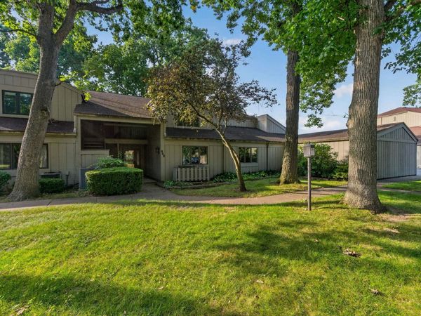605 Vistula Terrace, Unit 2, Mishawaka, IN 46544