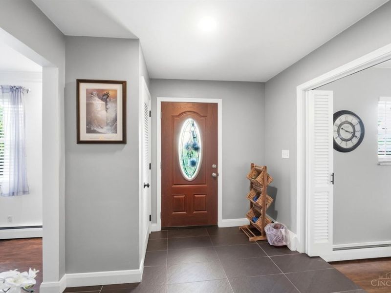8949 Paw Paw Lane, Sycamore Township, OH 45236 Photo 5