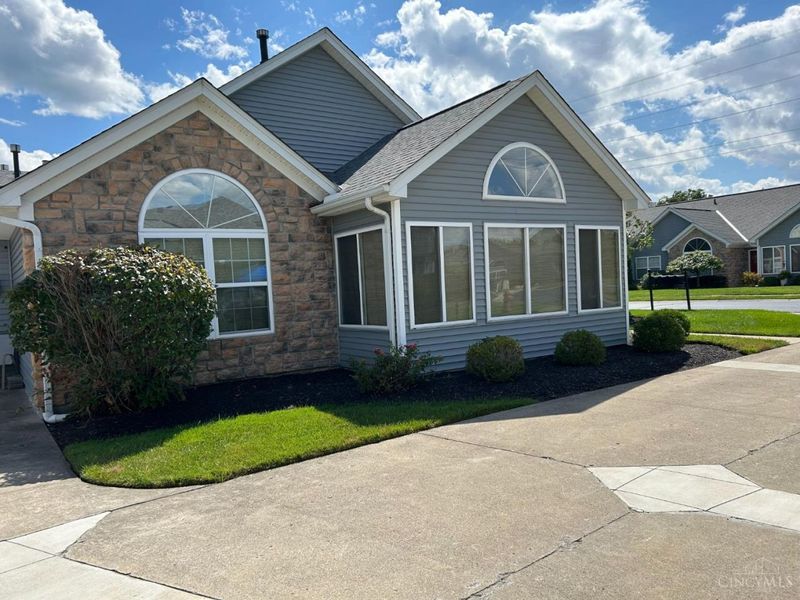 1101 St Andrews Circle, Miami Township, OH 45150 Photo 3