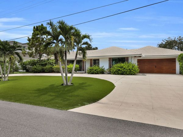 229 Fairway W, Tequesta, FL 33469