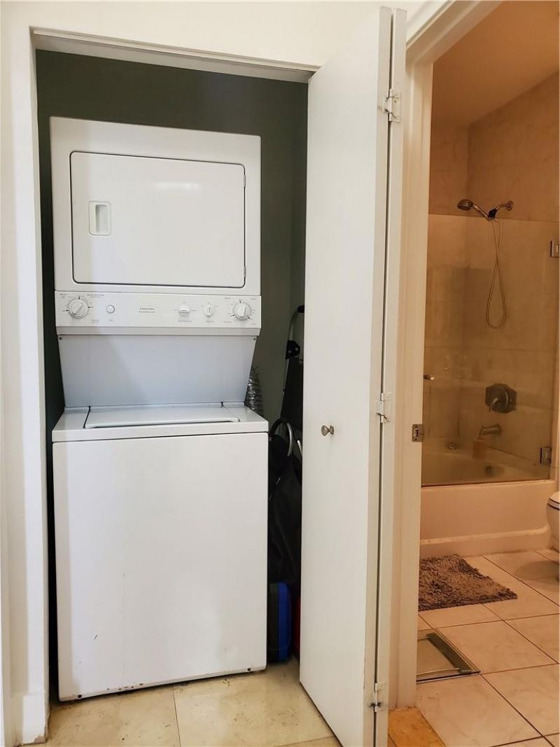 2775 NE 187th Street, Unit 121, Aventura, FL 33180 Photo
