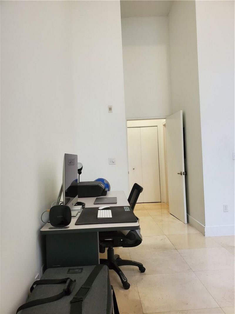 2775 NE 187th Street, Unit 121, Aventura, FL 33180 Photo