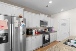 2021 Sage Dr. photo 4