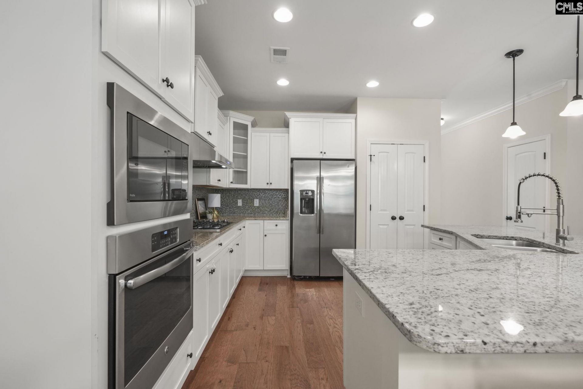 107 Riggs Drive  Photo 8